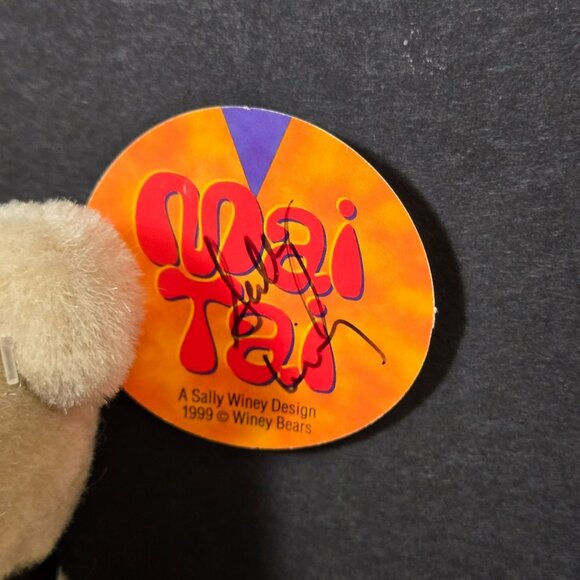 Vtg 1999 Signed Sally Winey Bears Signed Mai Tai Teddy Bear Beige Black Ribbon - Picture 2 of 8